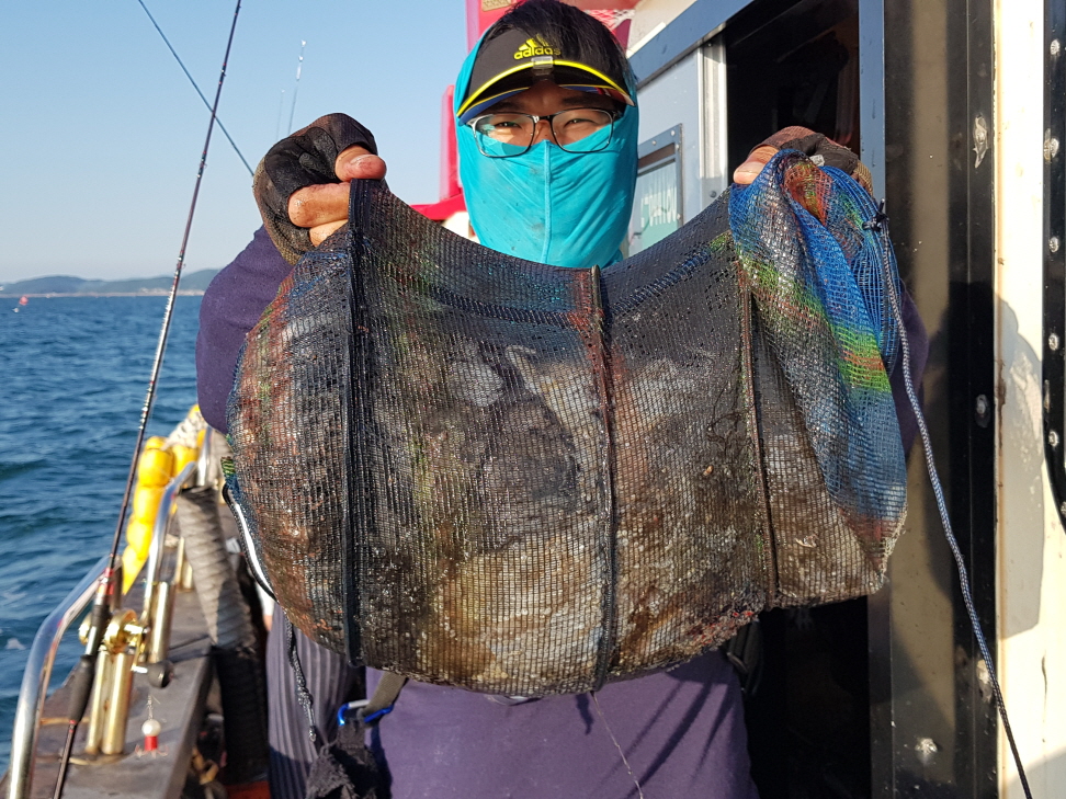 10월3일 대성1호 쭈구미 조황