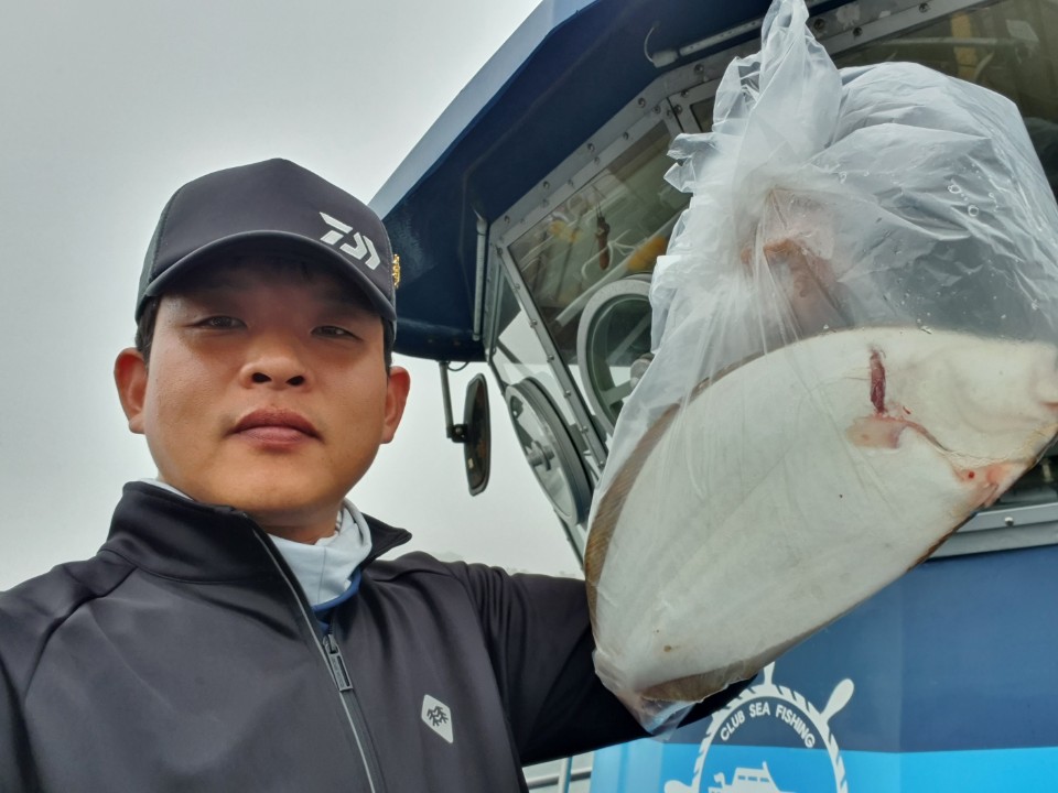 6월 5일 6인 대성호 광어다운샷조황