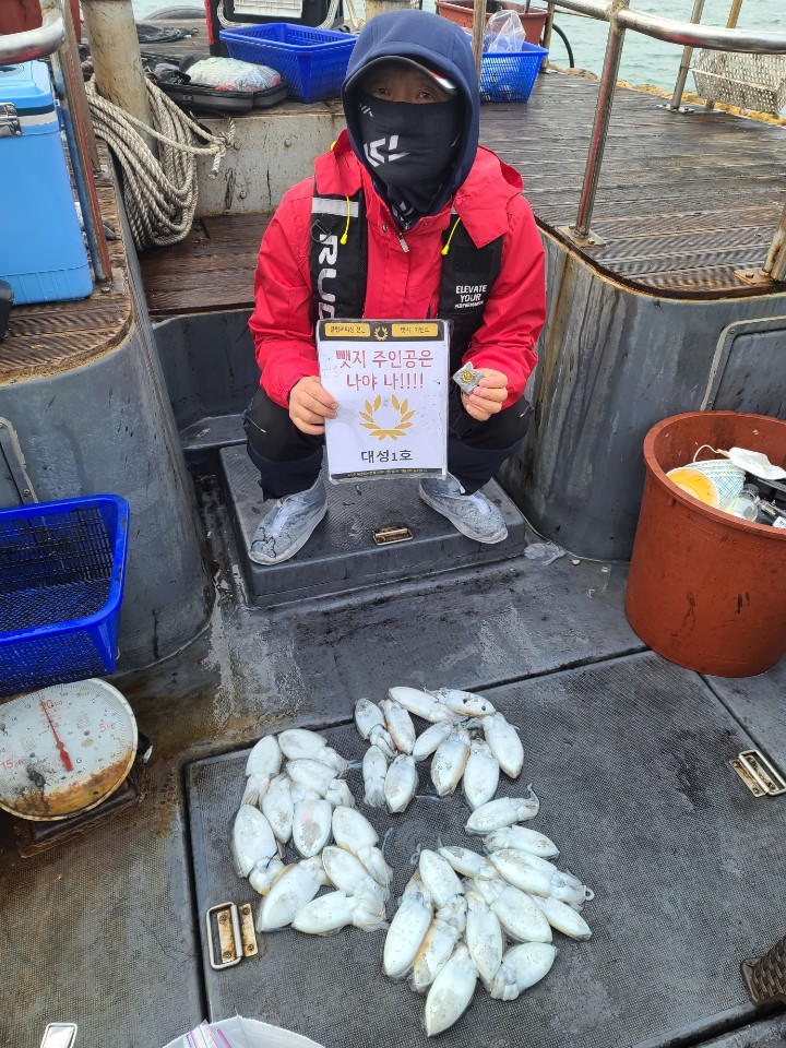 10월 16일 뱃지 주인공은 뉴규??