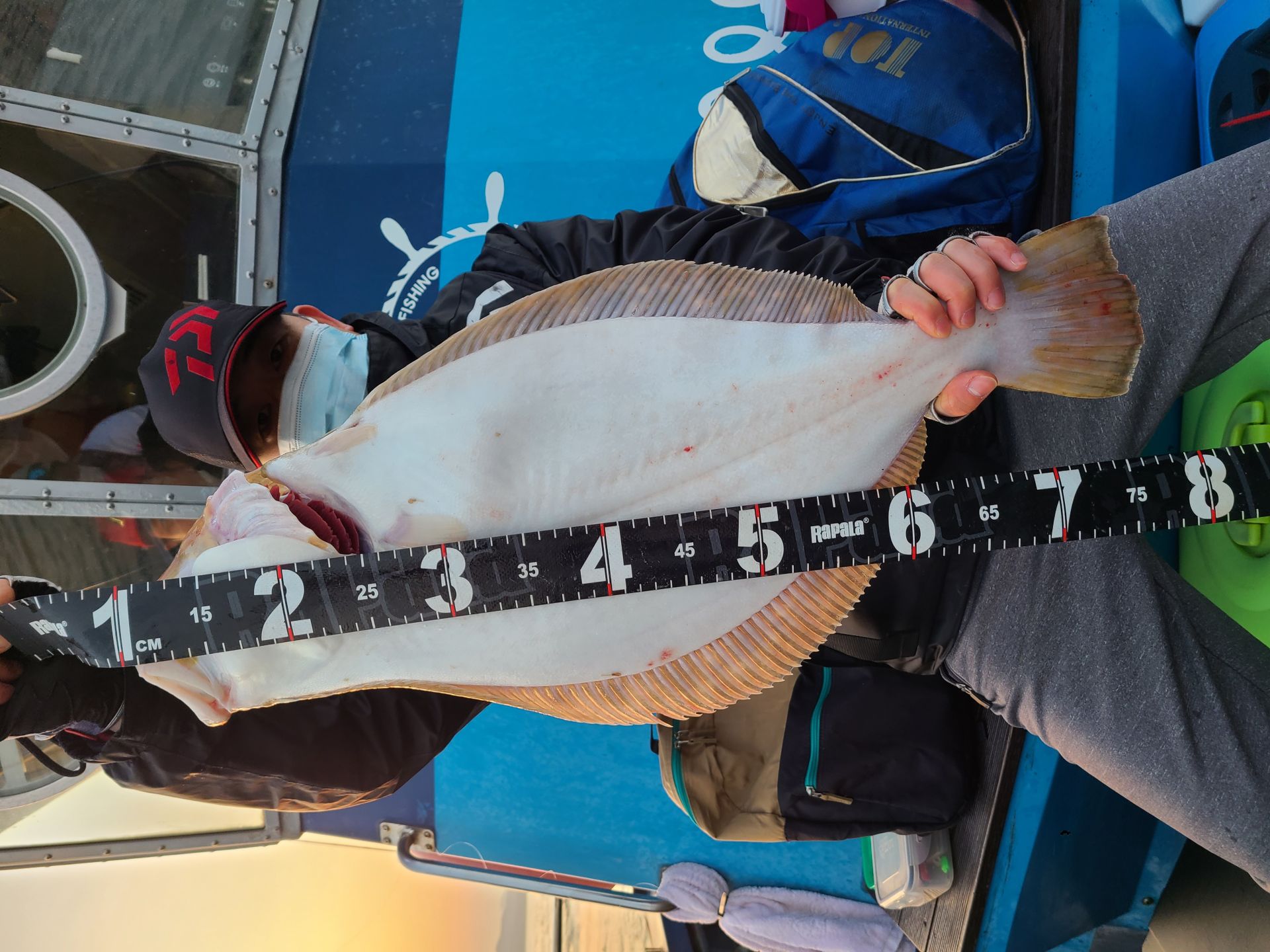 4월 10일 대성호 광어탐사 조황입니다