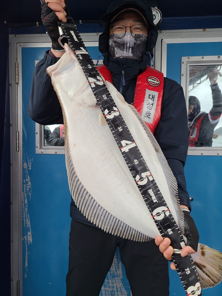 5월 21일 대성호 부부의날 광어다운샷조황입니다