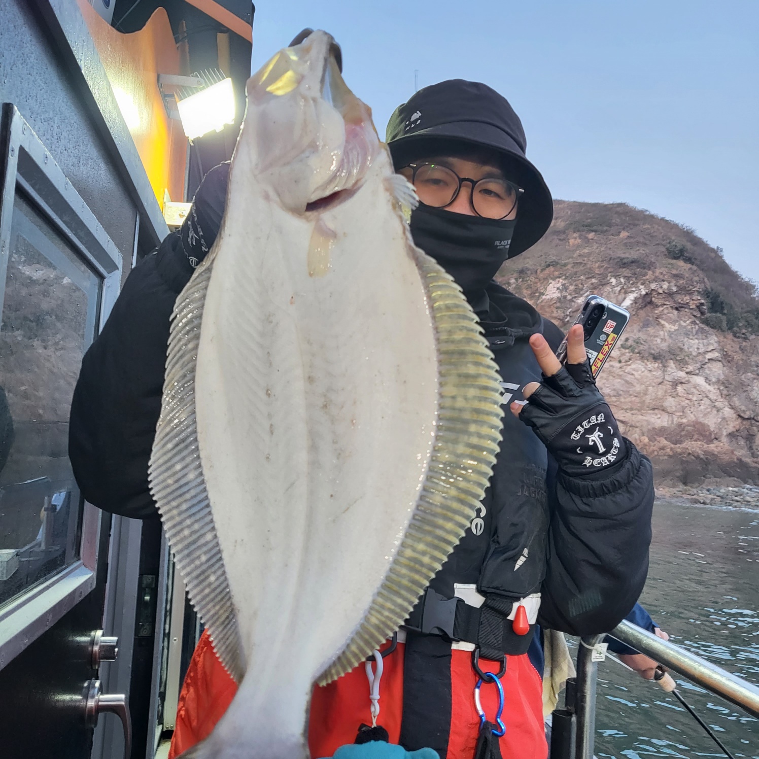 4월 1일 대성호 광어탐사 실시간입니다~^^